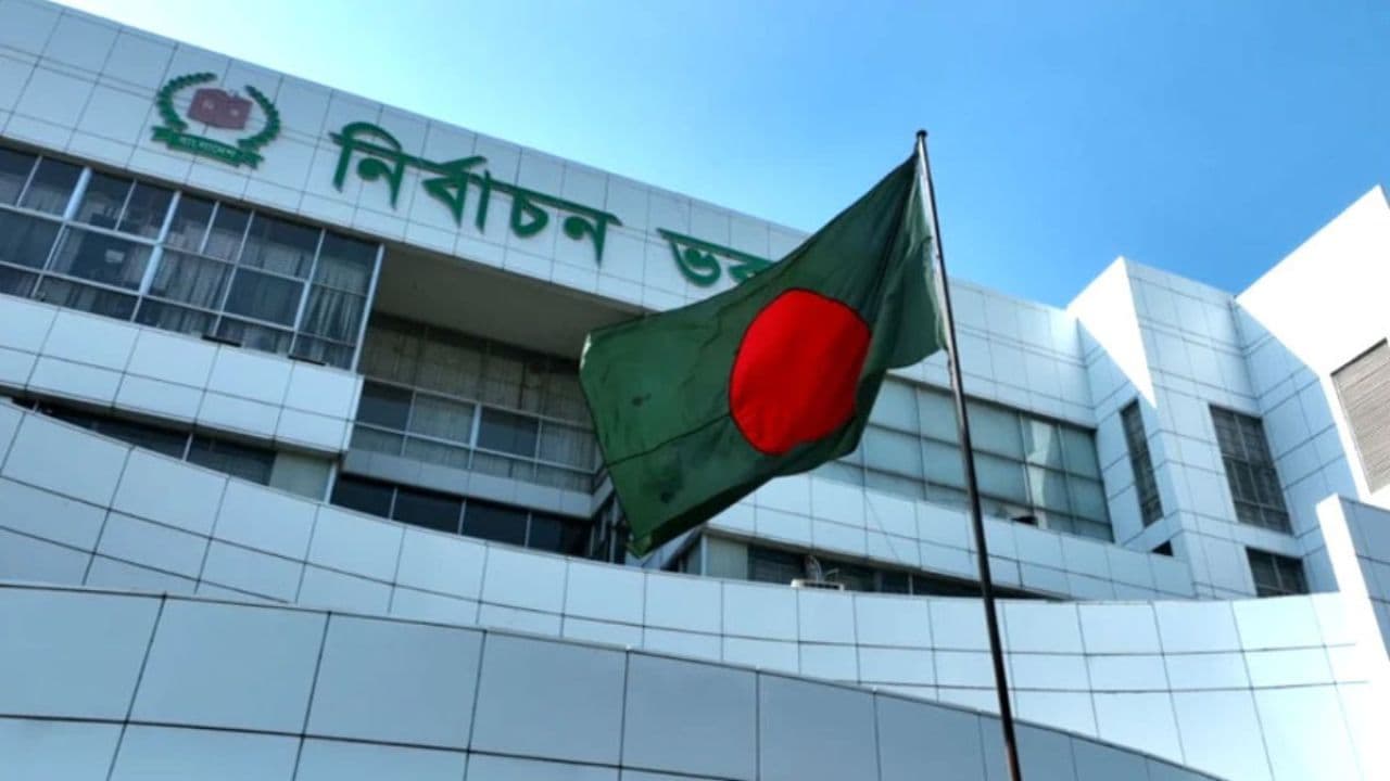 ঠাকুরগাঁও-১ উপনির্বাচনে ছুটির দিনেও অফিস চালু থাকবে, ইসির নির্দেশ